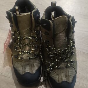 Wolverine Green and Black Outdoor Boots